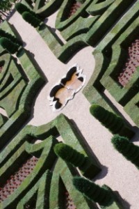 French garden maze
